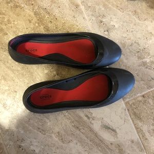 Croc flats! Great condition
